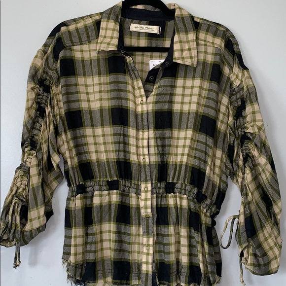Free People Tops - 🤩Markdown!! FREE PEOPLE plaid button down